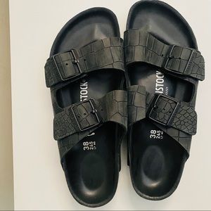 Birkenstock mule Arizona crocodile black
